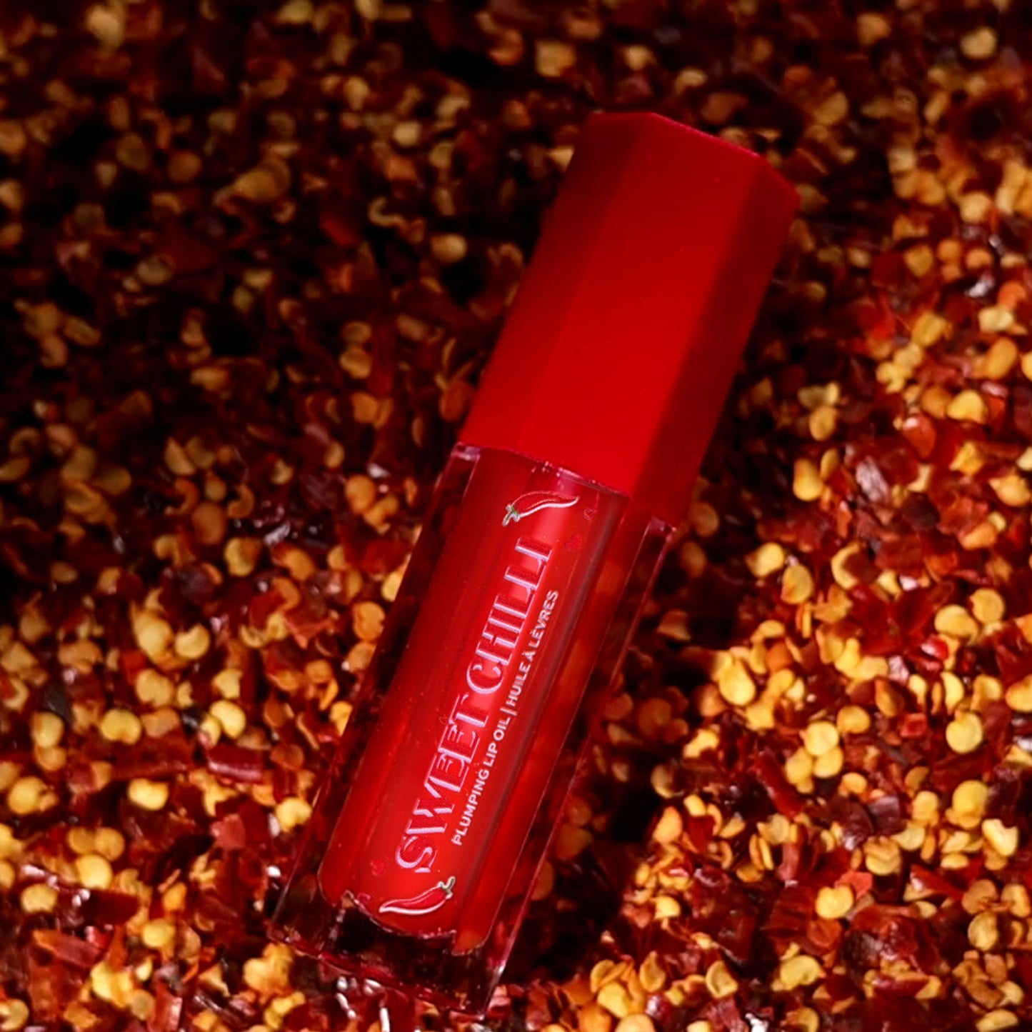 Makeup Revolution Heart Revolution Sweet Chilli Plumping Lip Oil - Red