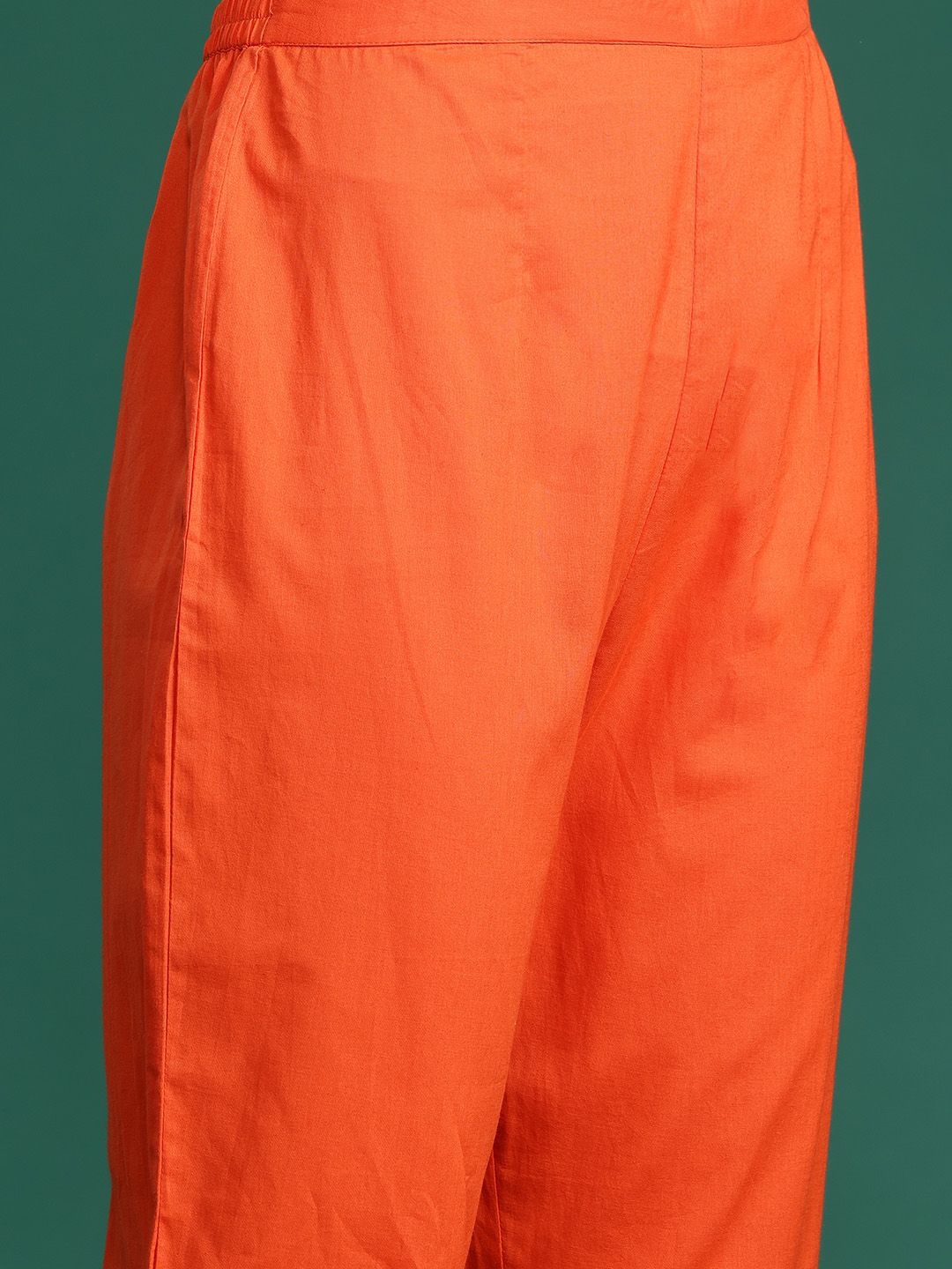 Dhiyona IE Bandhani Embroidered Empire Pure Cotton Kurta with Trousers