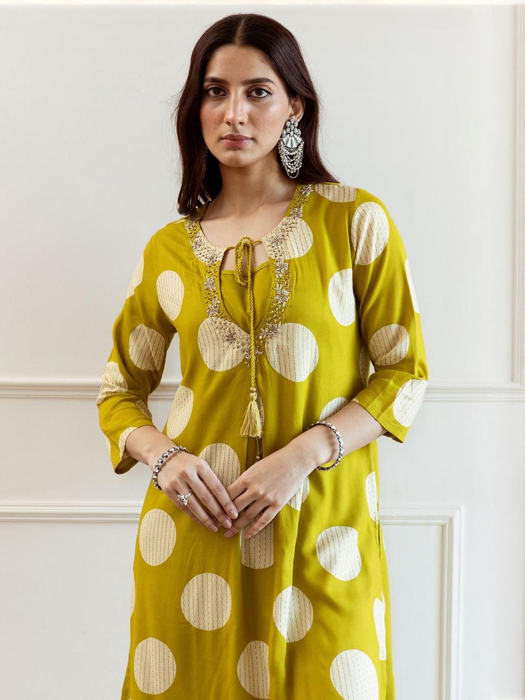 Dhiyona IE Printed Round Neck Three Fourth Sleeves Tunic With Trouser Co-Ords