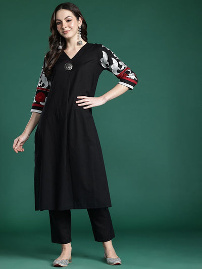 Indyancart IE Floral Embroidered Pure Cotton Kurta with Trousers