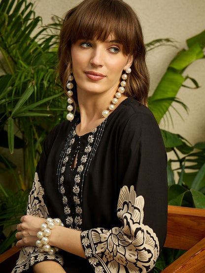 Dhiyona IE Printed Round Neck Top With Trousers Co-Ords
