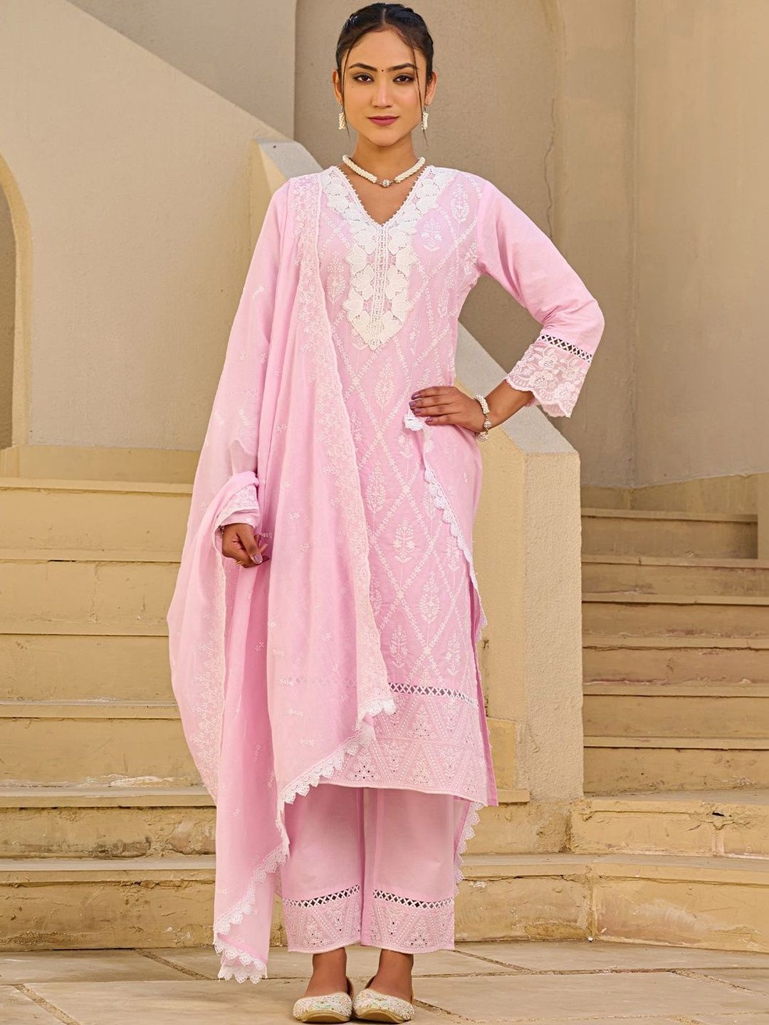 Women Ethnic Motifs Embroidered Regular Thread Work Pure Cotton Kurta with Trousers & With Dupatta