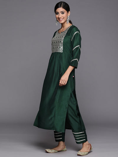 Indyancart VR Women's Varaanga Green Embroidered Kurta With Tonal Bottom And Tonal Chiffon Dupatta