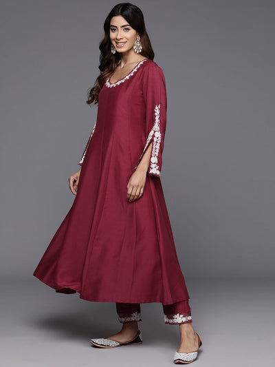 Indyancart VR Women's Thread Embroidered Round Neck With Full Sleeve Anarkali Kurta Paied With Tonal Bottom And Dupatta