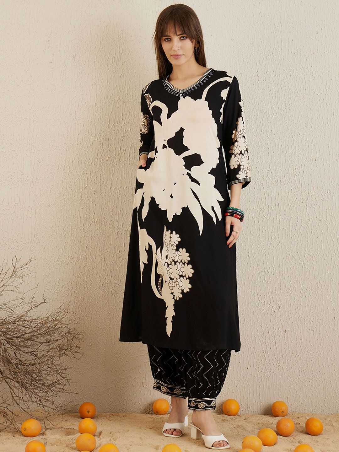 Indyancart IE Floral Printed Three-Quarter Sleeves A-Line Tunic With Trouser
