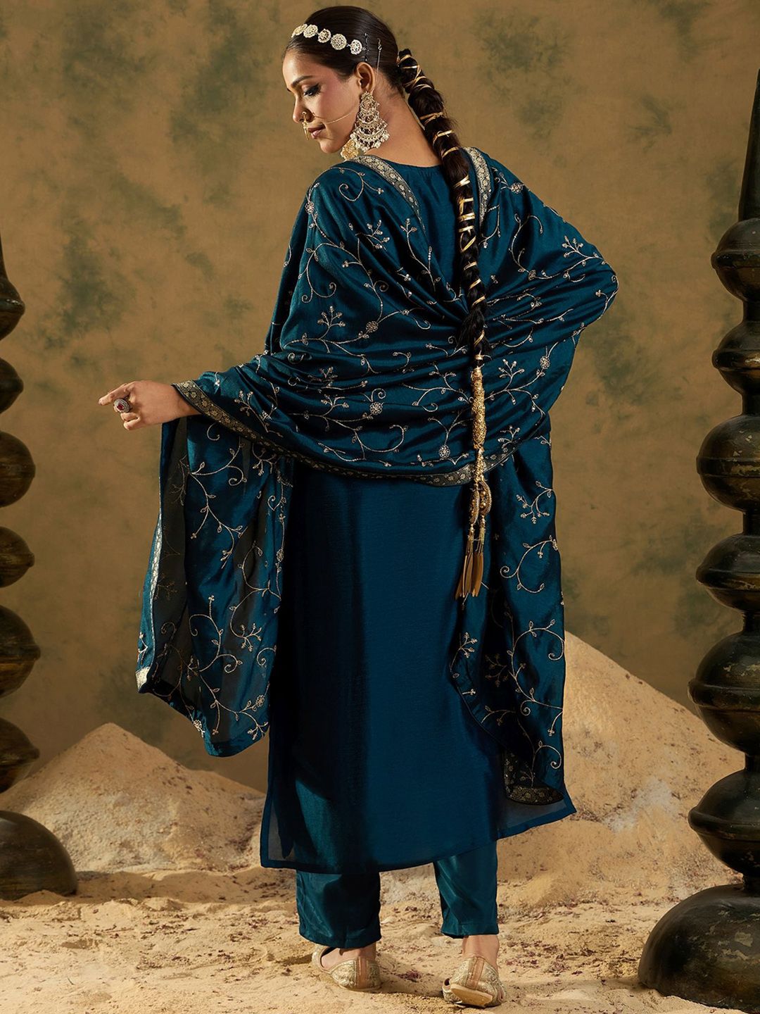Indyancart IE Women Floral Embroidered Regular Kurta with Trousers & With Dupatta