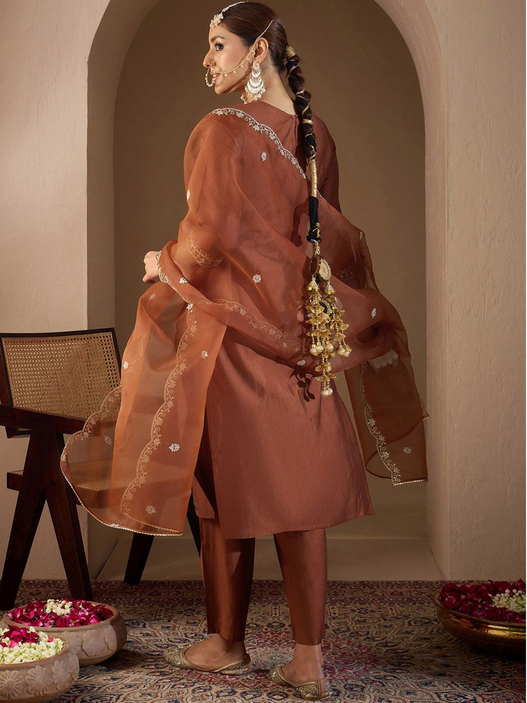 Indyancart IE Women Ethnic Motifs Embroidered Regular Liva Kurta with Trousers & With Dupatta