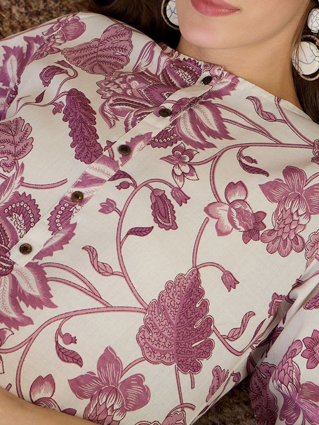 Dhiyona IE Floral Printed Round Neck Straight Kurta