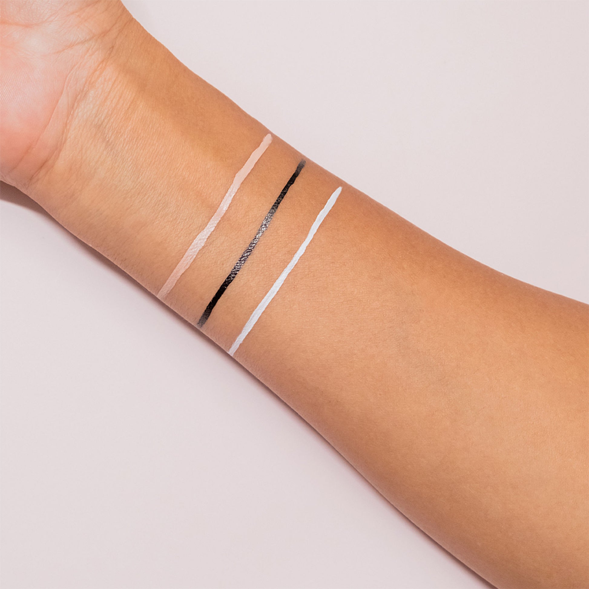 Pigment Play Eternal Liquid Eyeliner - White Light