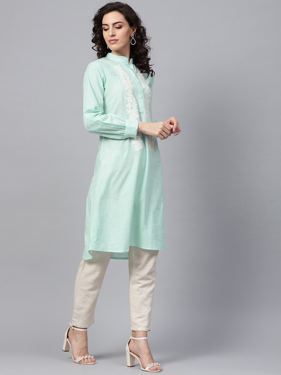 Indyancart IE Women Sea Green Checked Kurta