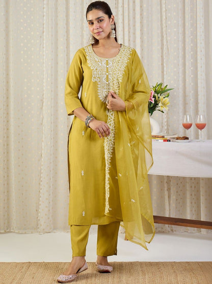 Women Ethnic Motifs Embroidered Regular Kurta with Trousers & With Dupatta