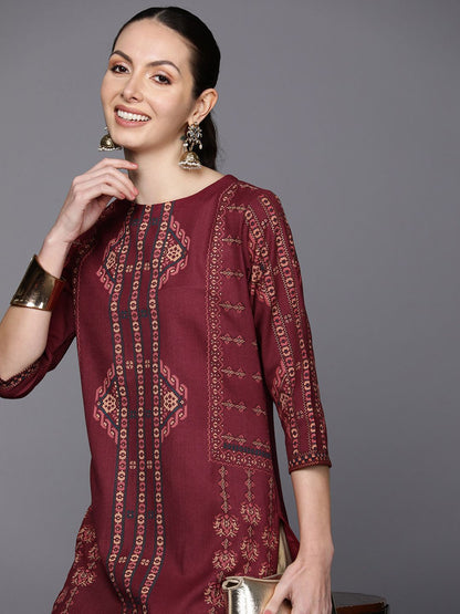 Indyancart IE Ethnic Motifs Foil Printed Straight Kurta