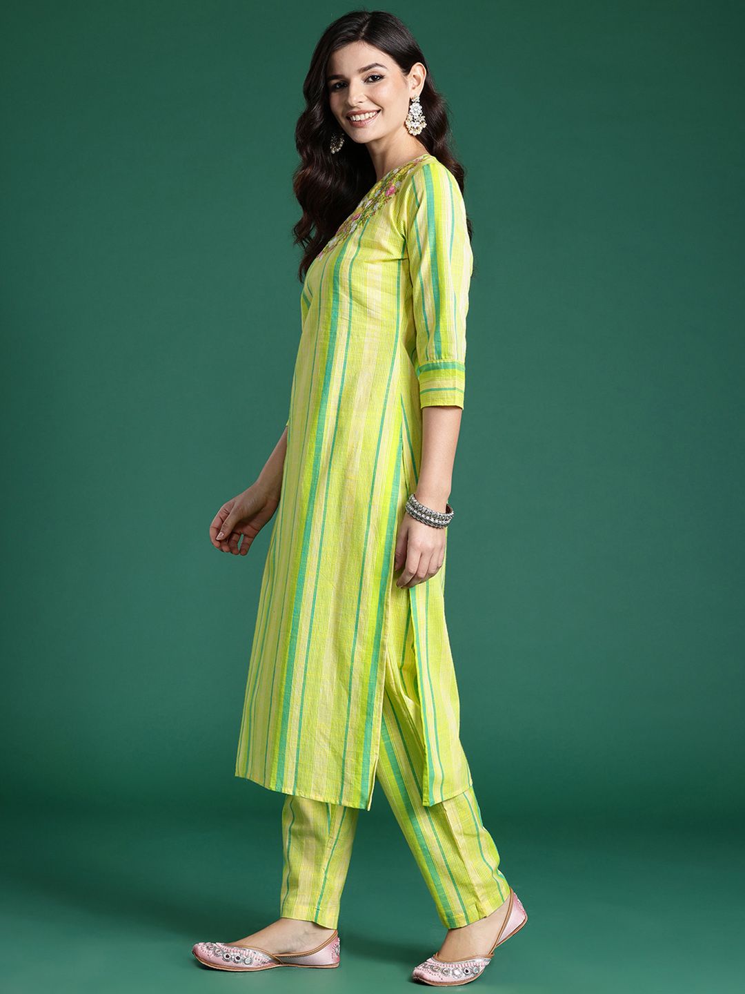 Indyancart IE Floral Embroidered Thread Work Pure Cotton Kurta with Trousers