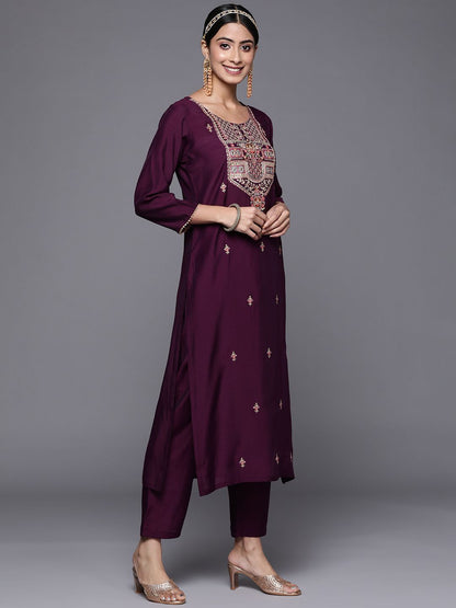Indyancart VA Women's Aubergine & Gold Ethnic Embroidered Straight Kurta with Trousers Dupatta