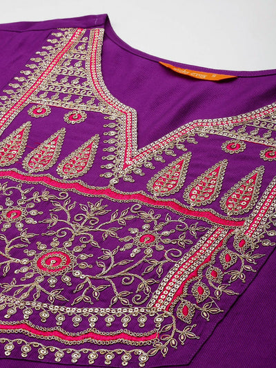 Indyancart IE Ethnic Motifs Yoke Design Liva Kurta With Trousers & Dupatta