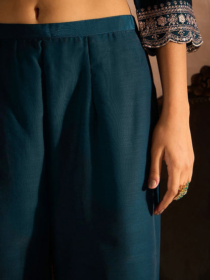 Ethnic Motifs Embroidered Thread Work Straight Kurta With Trousers & Dupatta