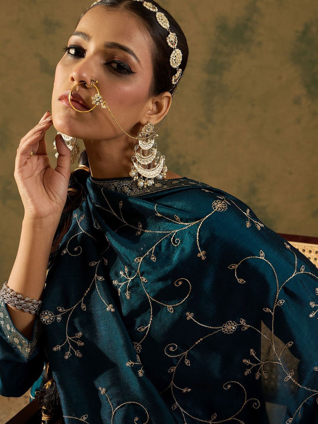 Indyancart IE Women Floral Embroidered Regular Kurta with Trousers & With Dupatta