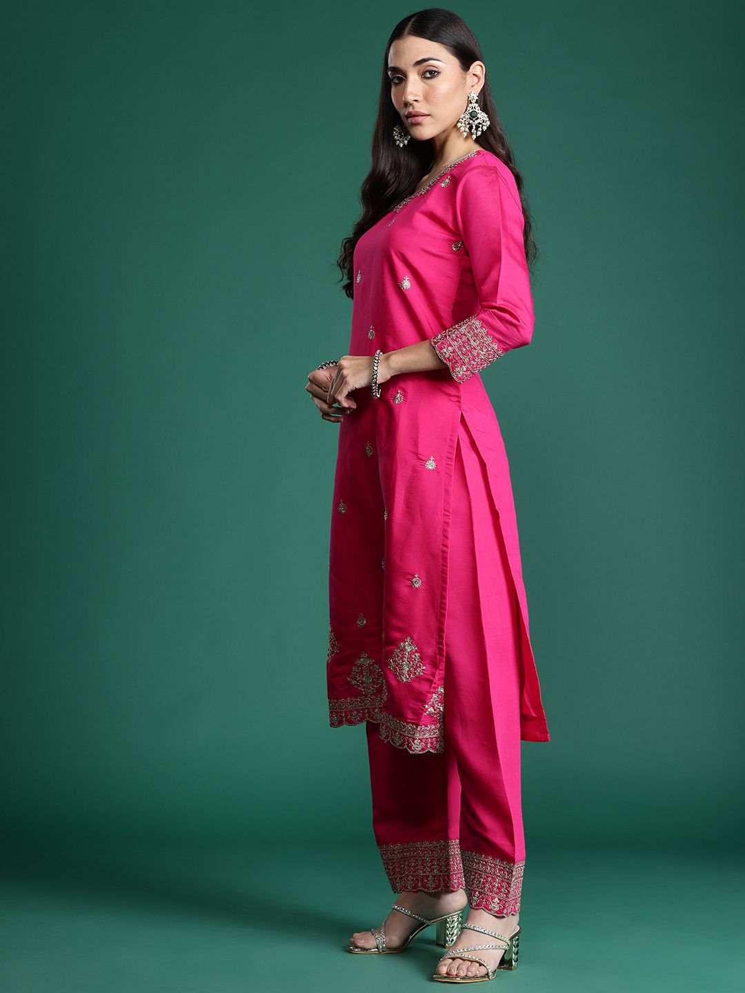 Indyancart IE Floral Embroidered Kurta with Trousers & With Dupatta