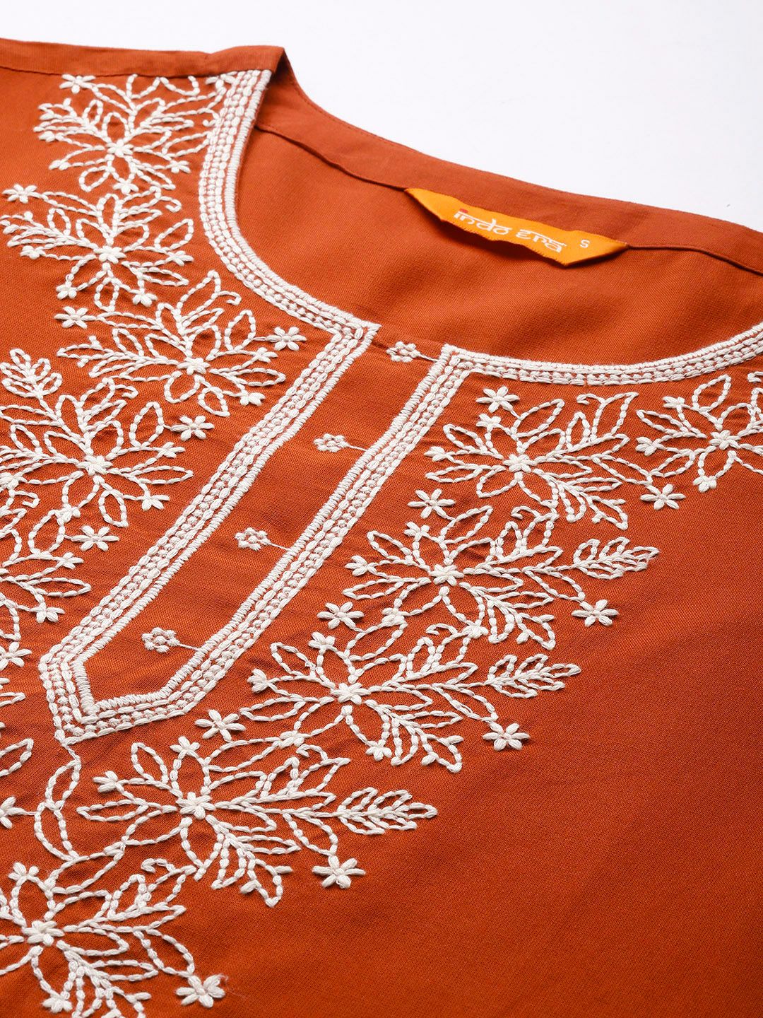 Indyancart IE Floral Embroidered Thread Work Kurta