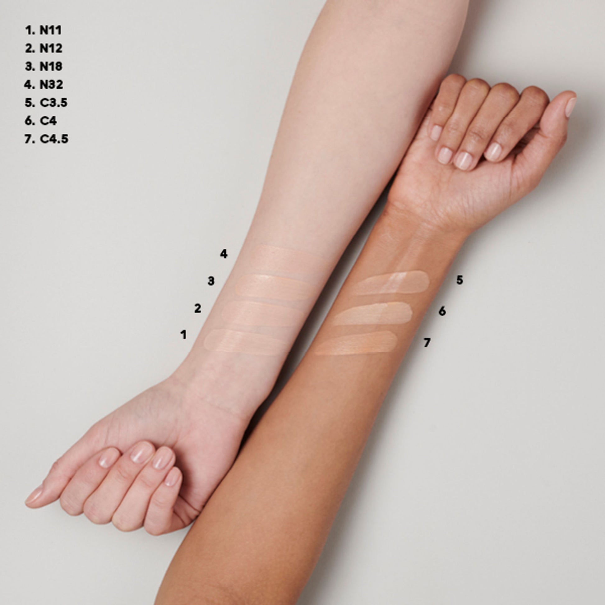 M.A.C Studio Radiance Serum-Powered Foundation - N12