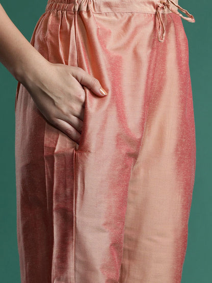 Indyancart IE Floral Embroidered Thread Work Kurta with Trousers