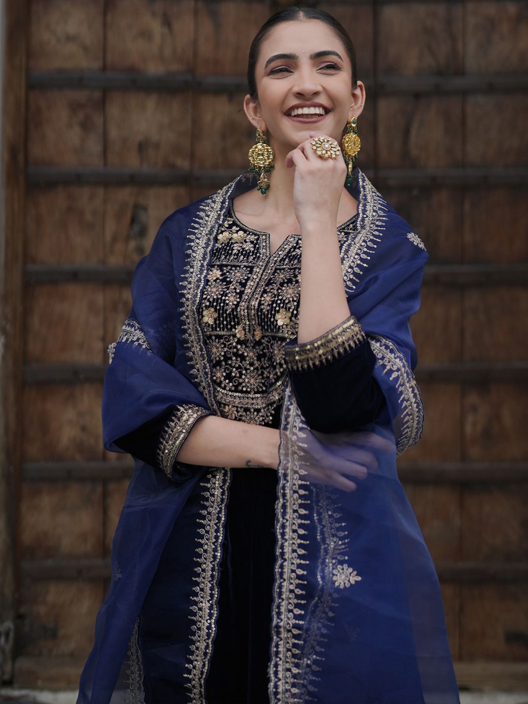 Indyancart IE Ethnic Motifs Embroidered Thread Work Velvet Kurta With Trousers & Dupatta