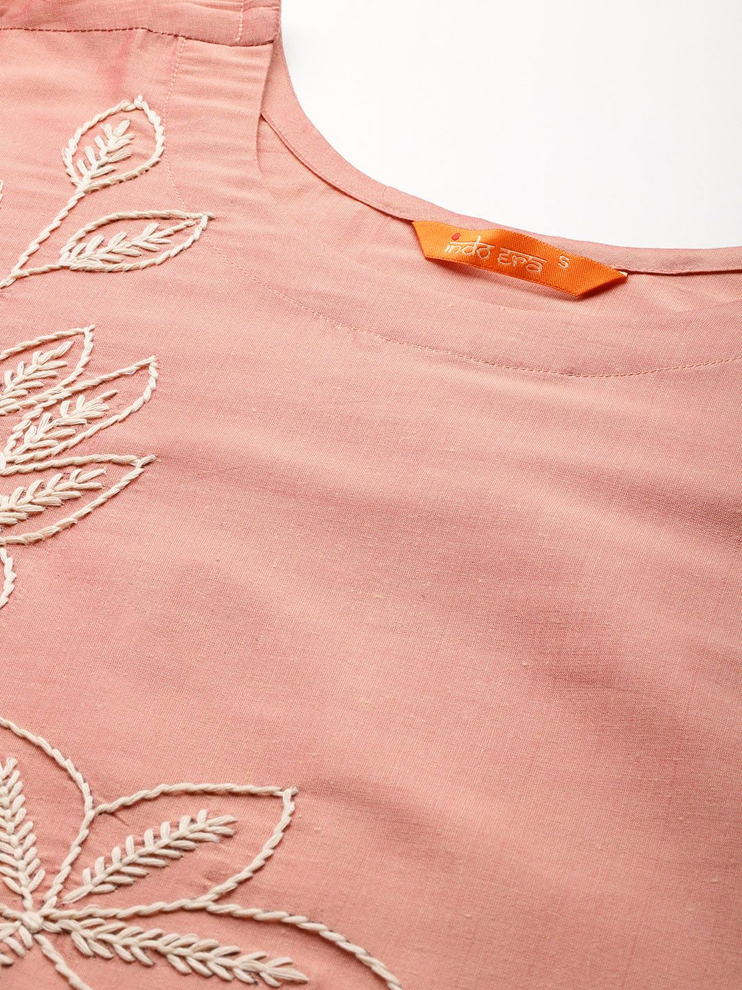 Indyancart IE Floral Embroidered Thread Work Kurta with Trousers