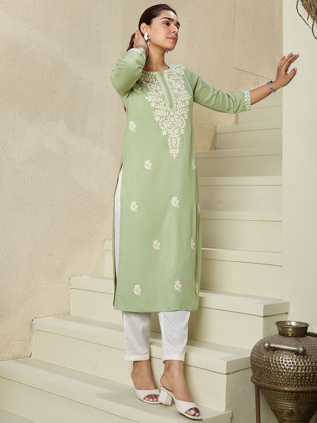 Indyancart IE Floral Embroidered Notch Neck Kurta