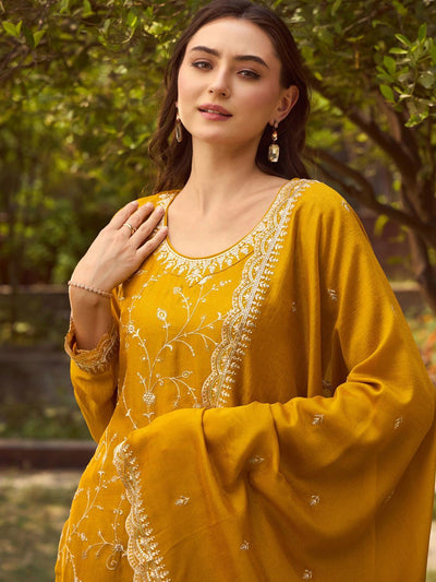 Indyancart IE Ethnic Motifs Embroidered Round Neck Straight Kurta with Trousers & Dupatta