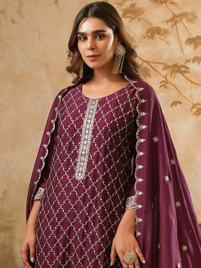 Indyancart IE Women Geometric Embroidered Kurta with Trousers & Dupatta