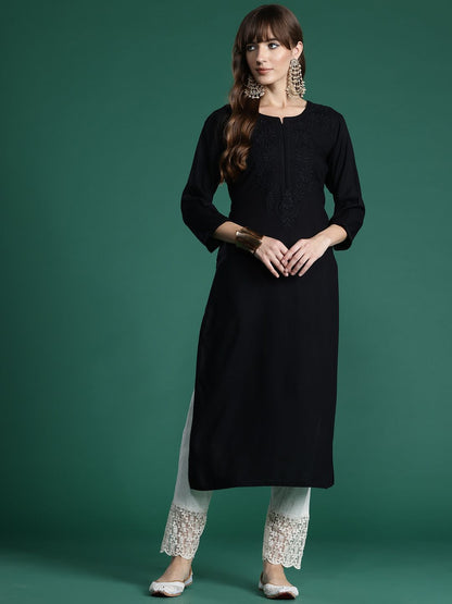 Dhiyona IE Floral Embroidered Thread Work Kurta