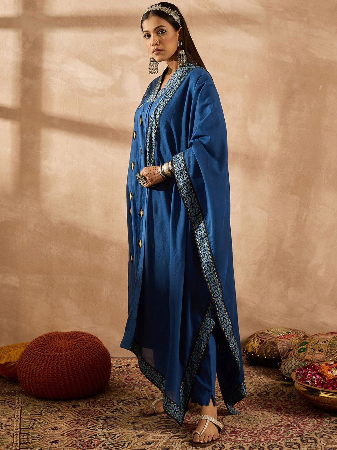 Dhiyona IE Women Ethnic Motifs Embroidered Regular Thread Work Pure Cotton Kurta with Trousers & With Dupatta