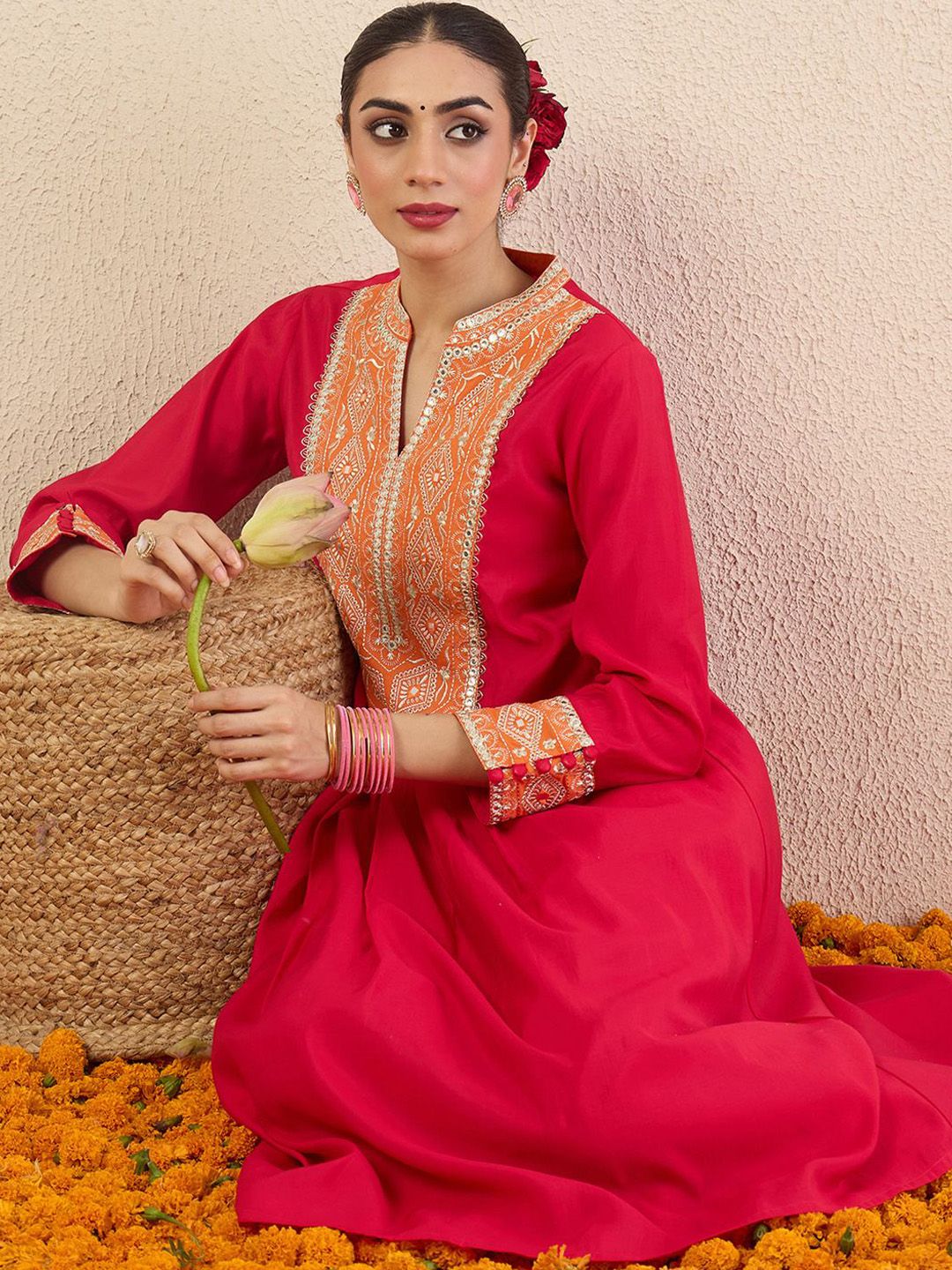 Women Ethnic Motifs Embroidered Mandarin Collar Mirror Work Kurta Trousers