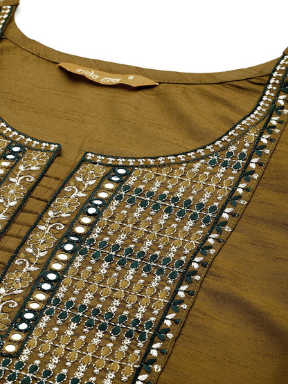 Indyancart IE Women Yoke Design Regular Mirror Work Kurta with Trousers & With Dupatta