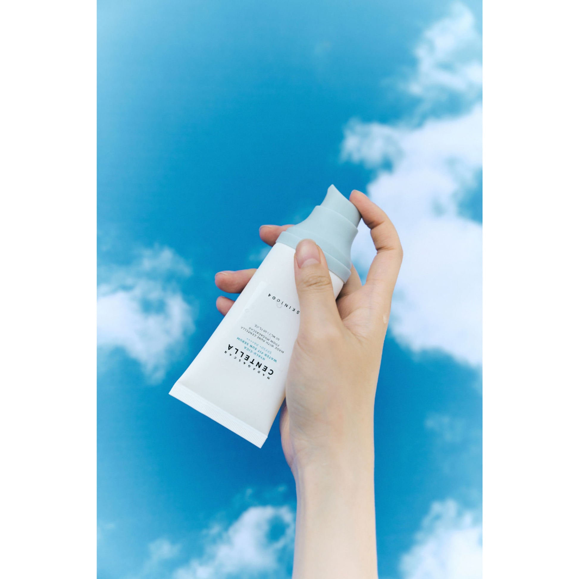 SKIN1004 Madagascar Centella Hyalu-Cica Water-Fit Sun Serum