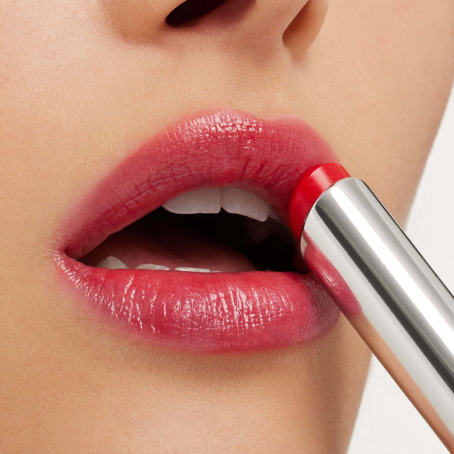 M.A.C Glow Play Tender Talk Lip Balm - Serve
