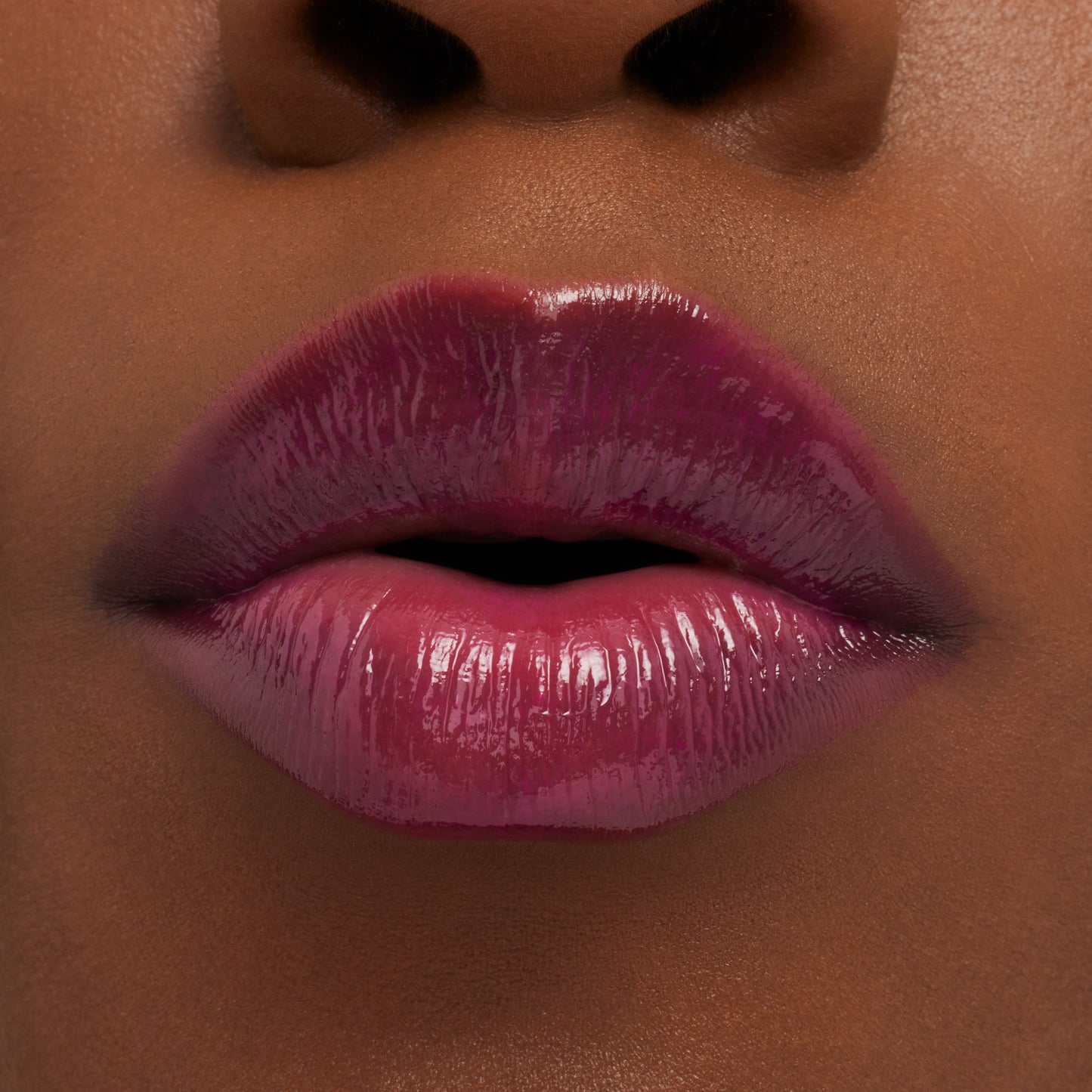 M.A.C Glow Play Tender Talk Lip Balm - Beyond