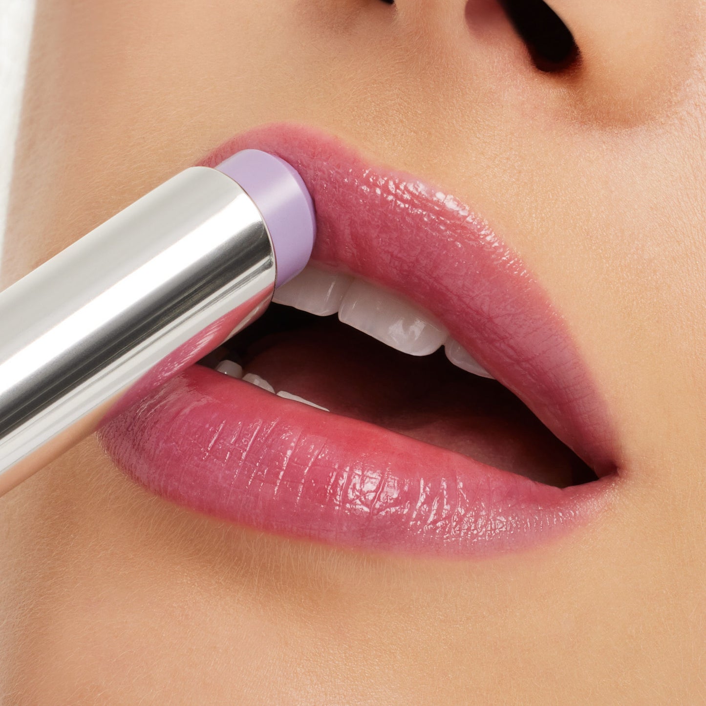M.A.C Glow Play Tender Talk Lip Balm - Vibe