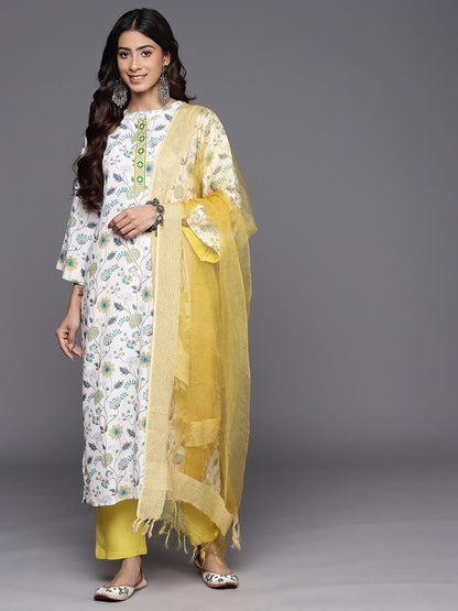 Indyancart VA Women'sFloral Printed Regular Thread Work Kurta With Trousers & Dupatta