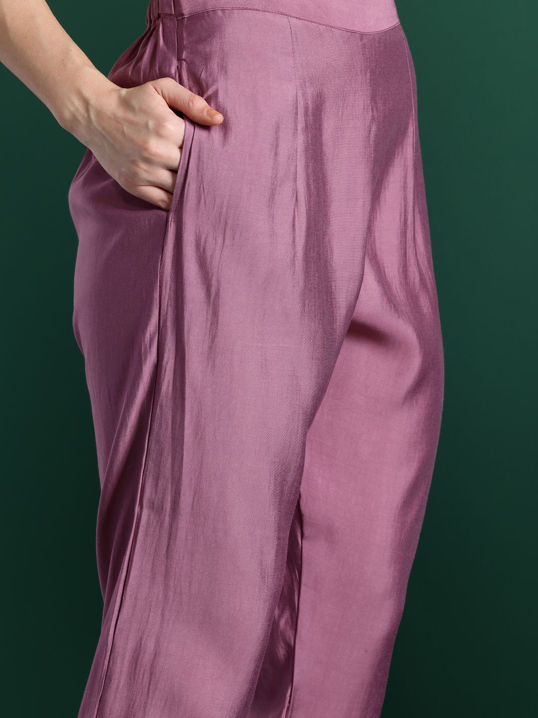 Indyancart IE Floral Embroidered Thread Work Kurta with Trousers & With Dupatta