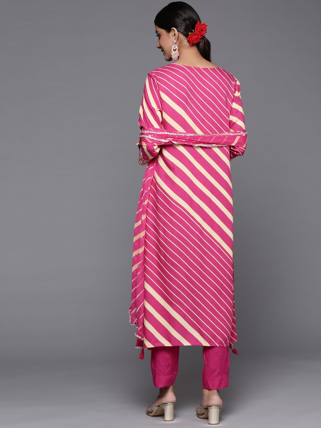 Indyancart VA Women's Leheriya Printed Kurta with Trousers & With Dupatta