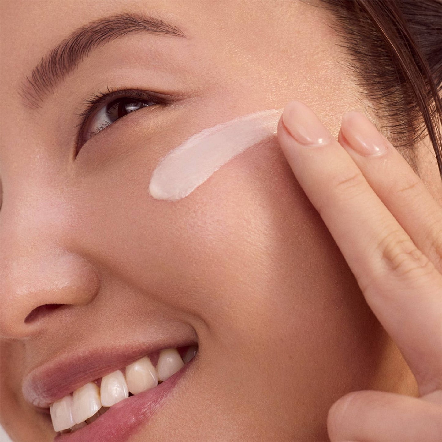 Rare Beauty Always An Optimist Illuminating Primer - Peal Nude