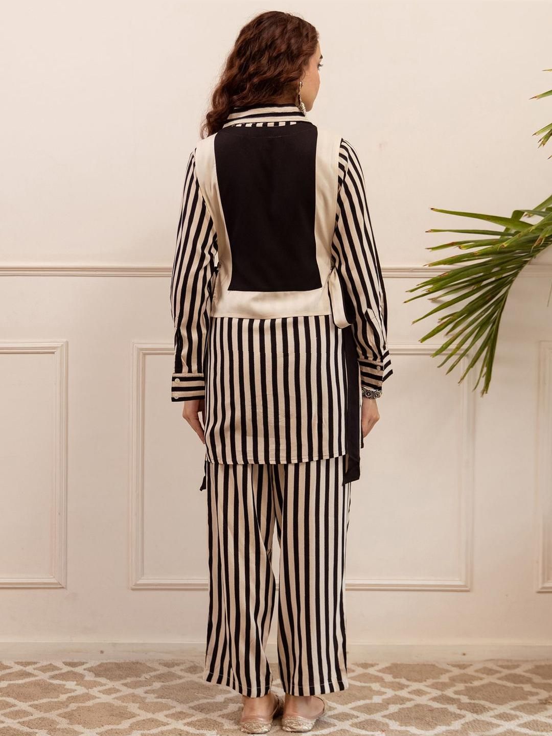 Dhiyona IE Embroidered Straight Tunic & Trouser Co-Ord Set