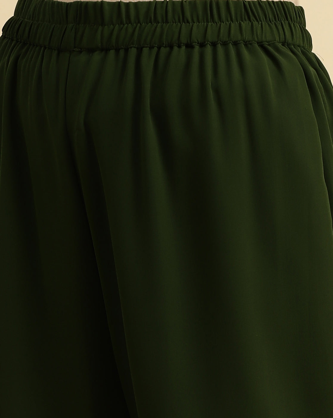 Indyancart VR Women's Green Sequened Kurta With Sharara And Sequened Ombre Dupatta