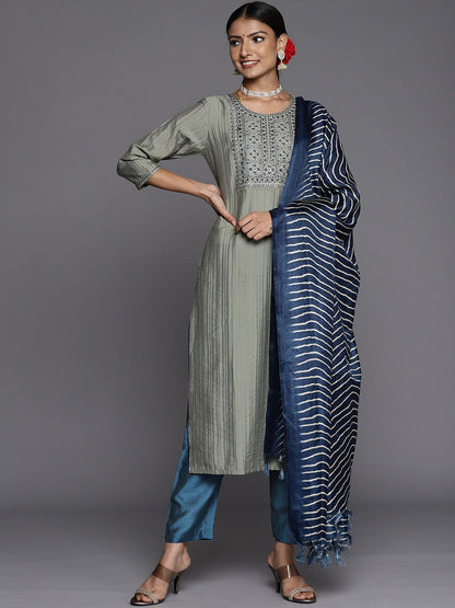 Indyancart VA Women's Green Floral Yoke Design Kurta with Trousers & With Dupatta