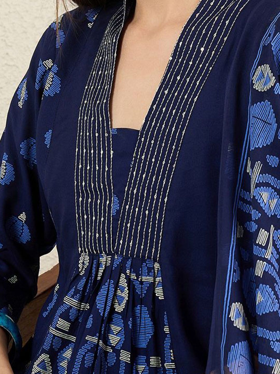 Indyancart IE Women Quirky Printed Cotton Kurta with Trousers & Dupatta