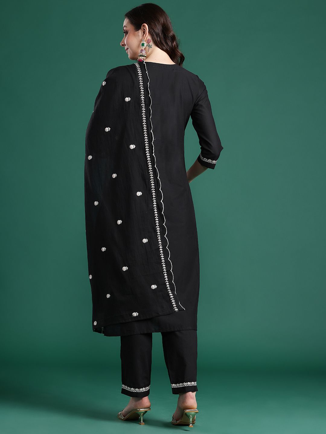 Indyancart IE Floral Embroidered Sequinned Pure Cotton Kurta with Trousers & With Dupatta