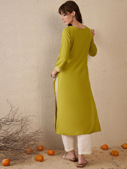 Indyancart IE Ethnic Motifs Embroidered Thread Work Notch Neck Straight Kurta