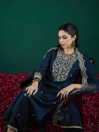Indyancart IE Floral Embroidered Regular Thread Work Liva Kurta With Trousers & Dupatta