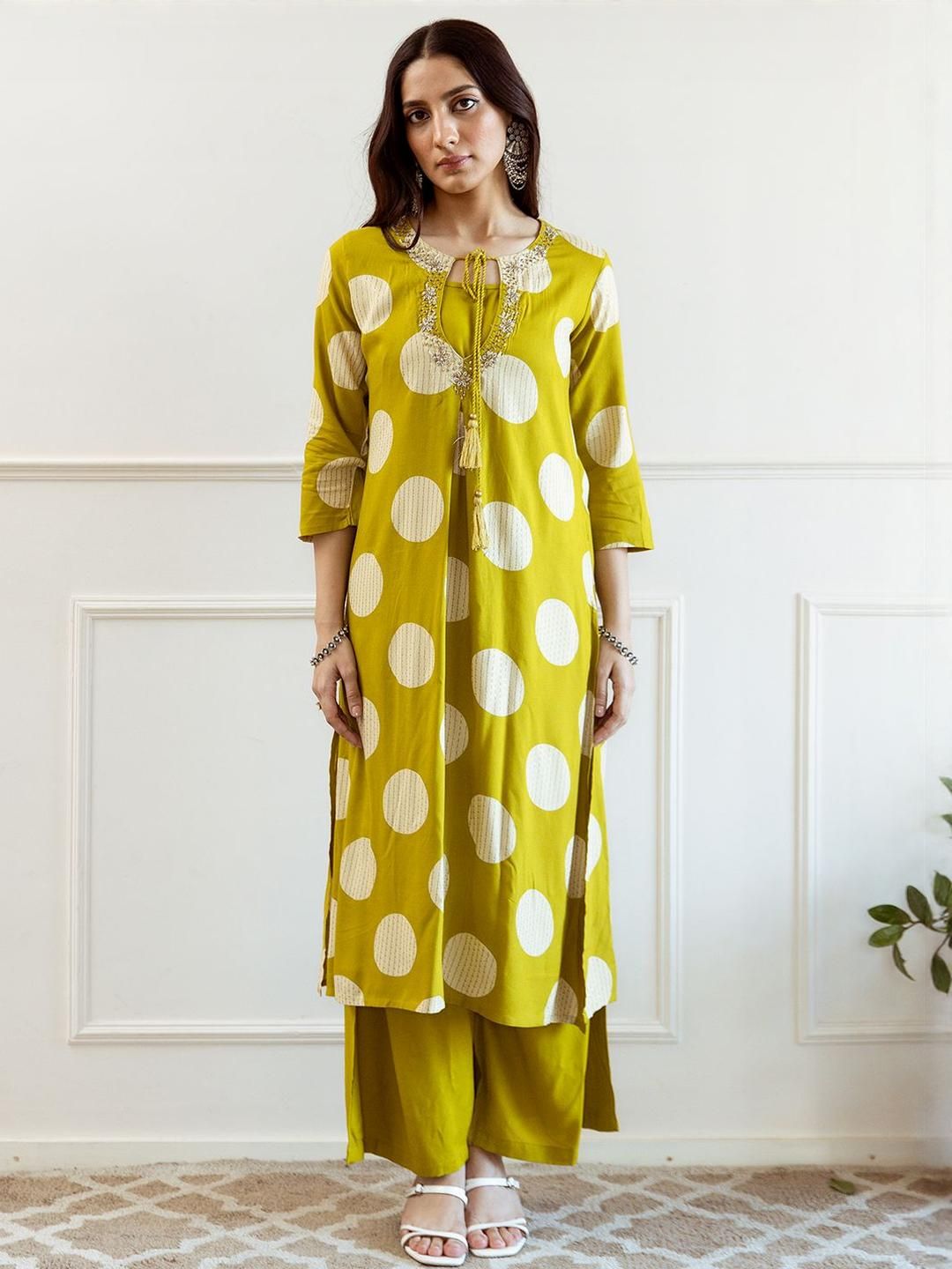 Dhiyona IE Printed Round Neck Three Fourth Sleeves Tunic With Trouser Co-Ords